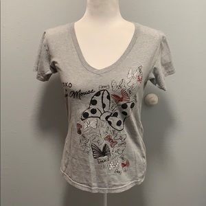 Disney Minnie shirt size small